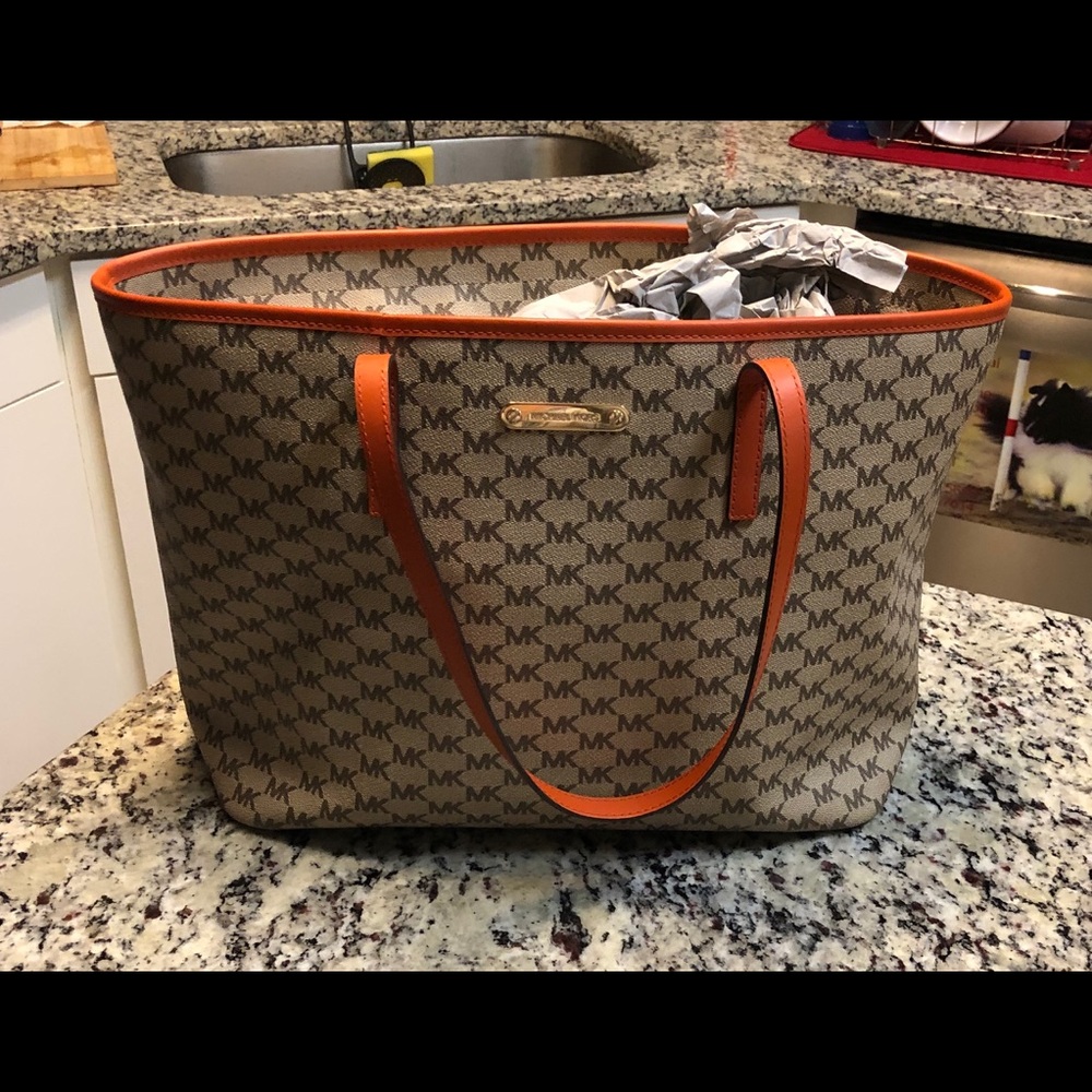 Michael Kors large tote purse